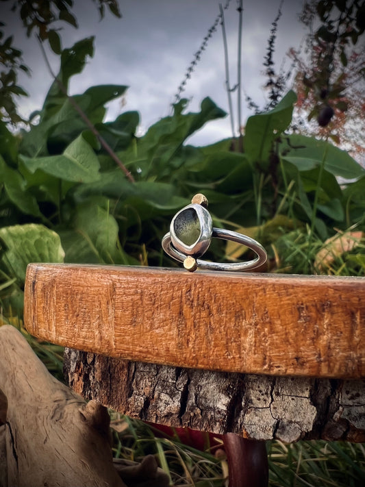 Polarity Seaglass Ring (Nettle Green)